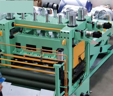 Aluminiowa metalowa maszyna do cięcia na długość Nożyce obrotowe Fly Cut To Length Line Machine 3 X 1800