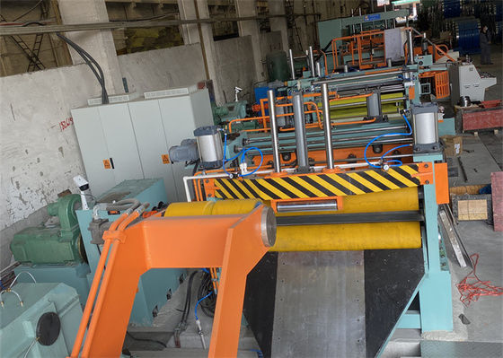 Linie odrzutowe o wysokiej precyzji Precyzyjne cięcie wzdłużne Metalowe przycinanie krawędzi 1250 mm 300 kW