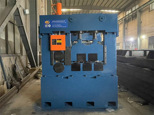 Maszyna do cięcia cewki stalowej o dużym rozmiarze HR dla 16 X 2000 Q195 Q235 08