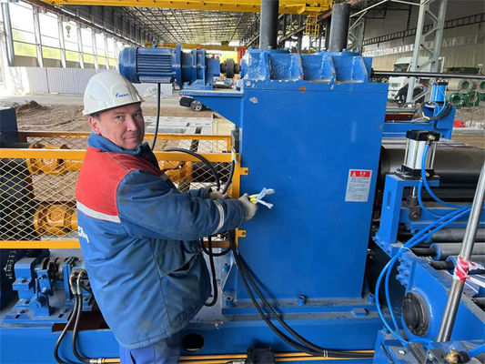 Automatyczna maszyna do cięcia blachy wzdłużnej do cewki średniej grubości 2-8x1800